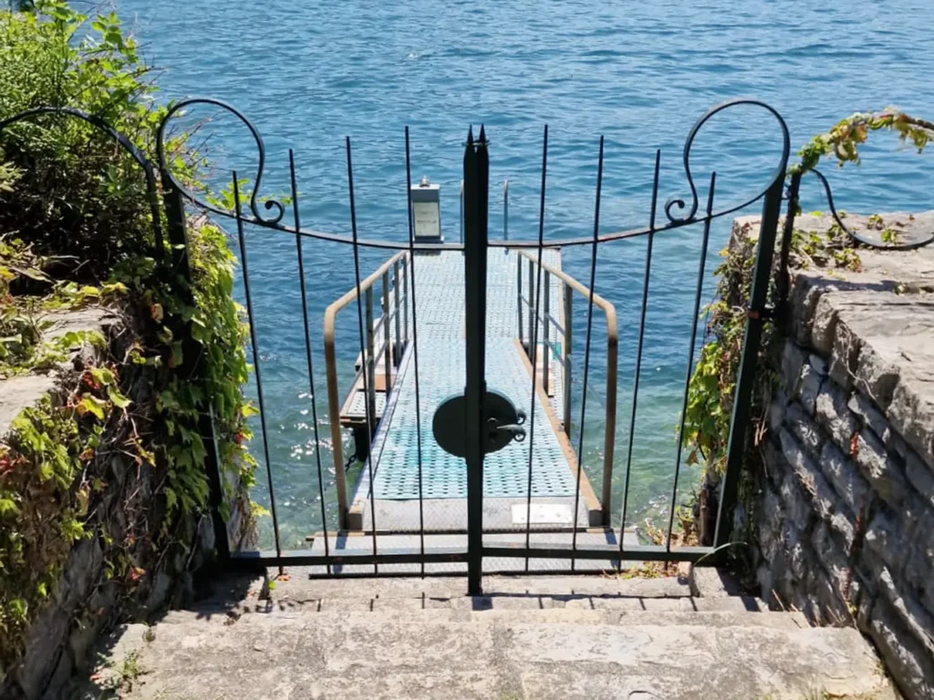 Molo sul lago di Como